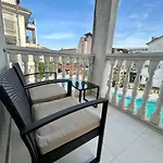 Bravo 5 * Σάνι Μπιτς