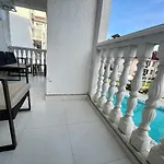Apartment Bravo 5