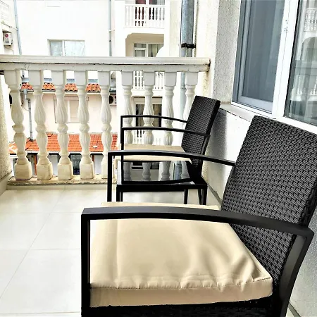Apartamento Bravo 5 *